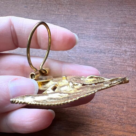 Vintage Double Leaf Clasp Pinless Brooch Pin Gold Tone - Picture 12 of 15